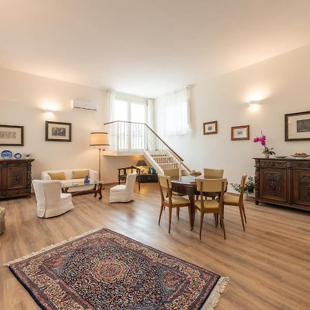 B&B Palazzo Merello Cagliari Bagian luar foto