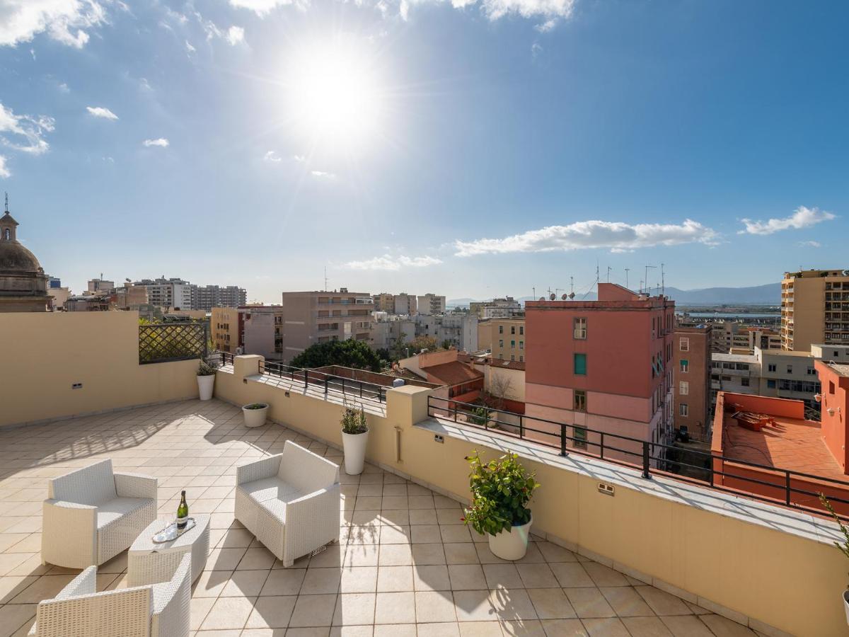 B&B Palazzo Merello Cagliari Bagian luar foto