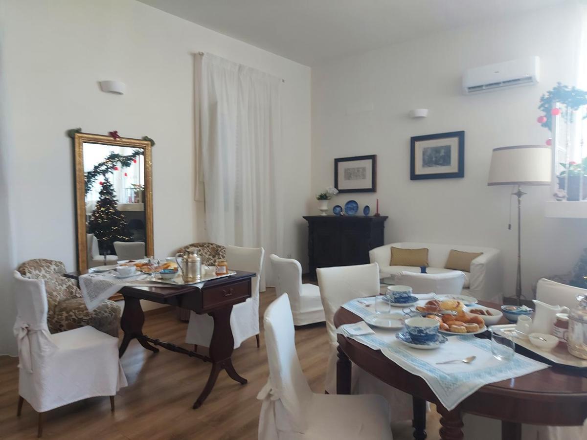 B&B Palazzo Merello Cagliari Bagian luar foto