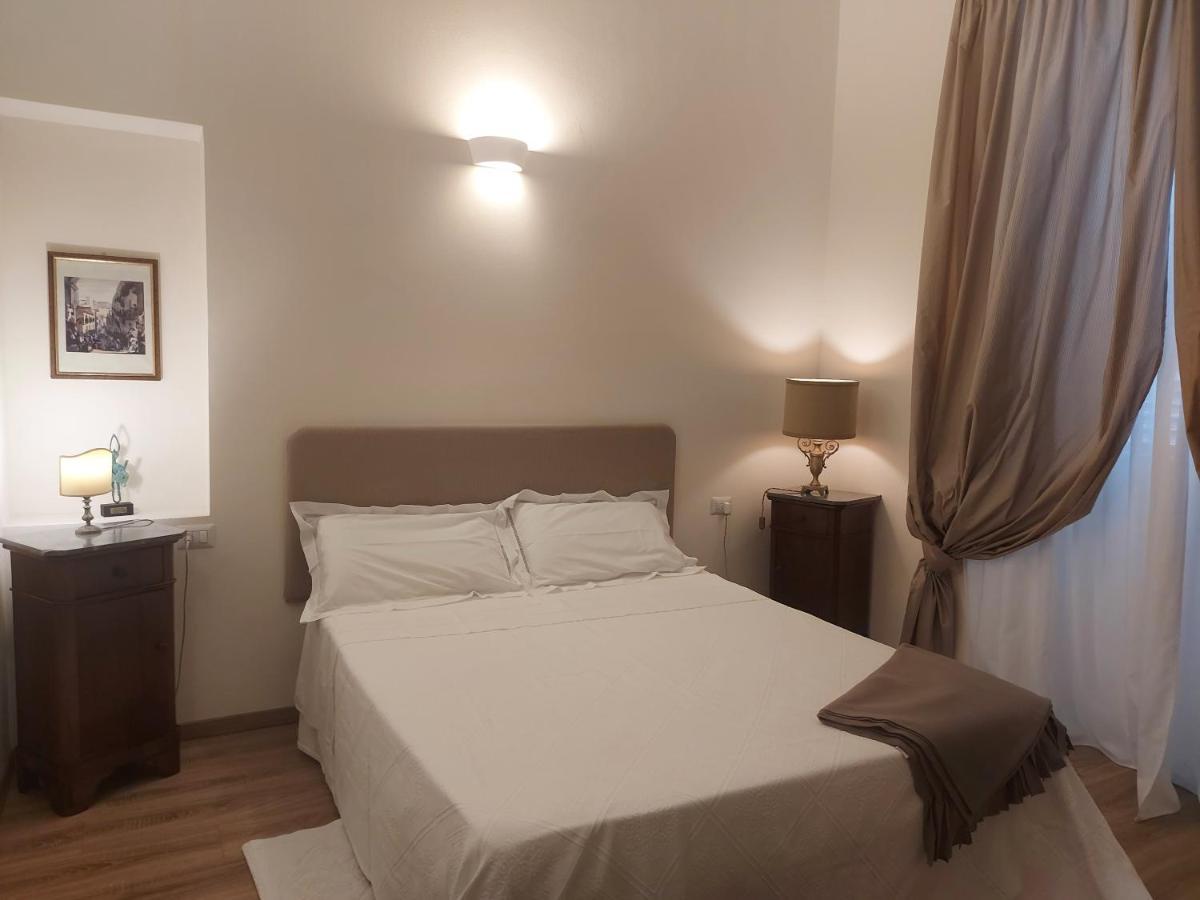 B&B Palazzo Merello Cagliari Bagian luar foto